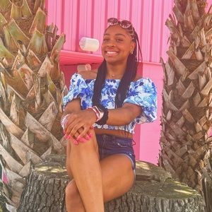 Meet your Posher, Arielle